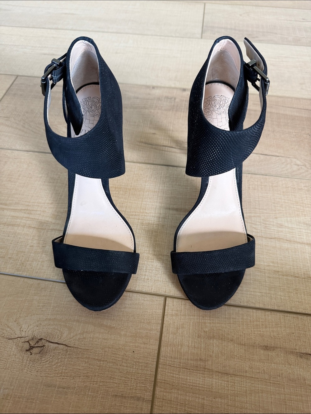 Vince Camuto black heels size 7